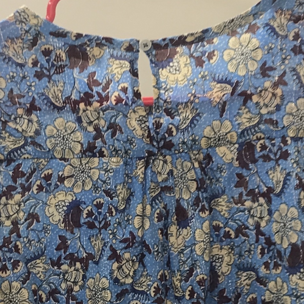 Loft brand Ladies Petite Floral Blouse - Picture 4 of 8